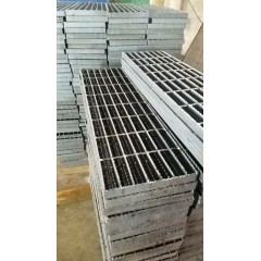 热镀锌钢格板，现货0.3米，0.4米